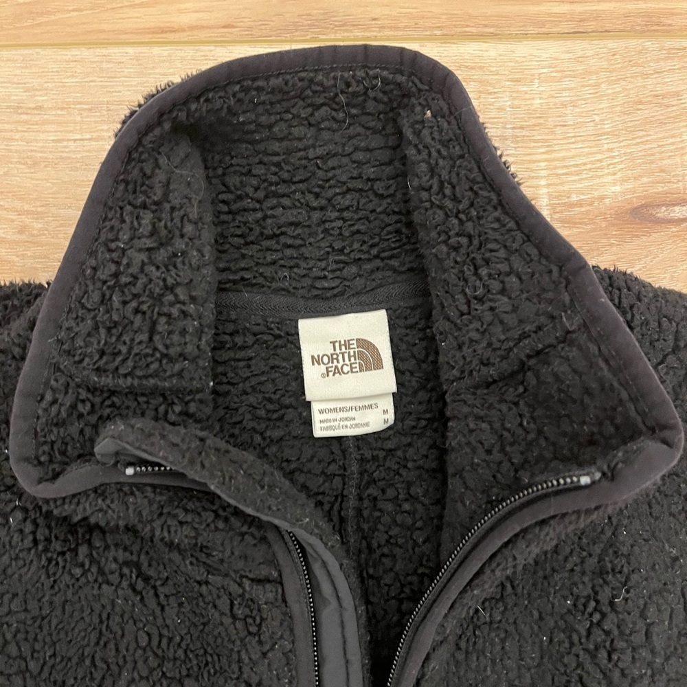 The North Face Black Sherpa Vest, size medium - Picture 2 of 11